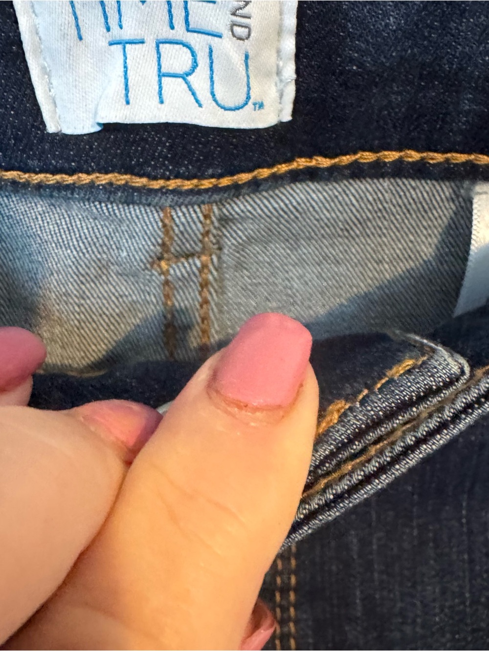NWT  DENIM Cuffed Jean Shorts PLUS SIZE: 18    BIN #12 - Picture 3 of 7